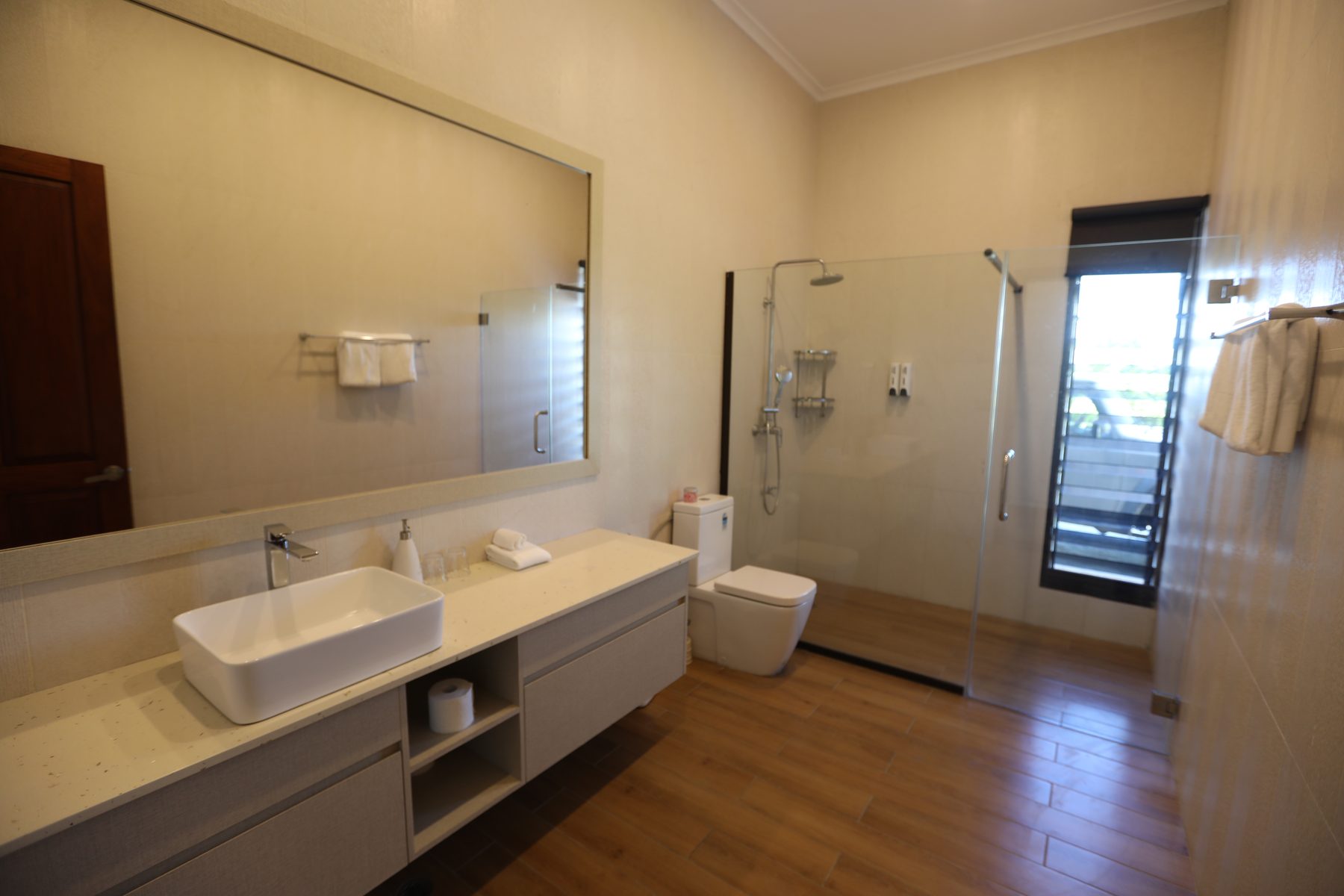 Room 101's ensuite with walk-in shower